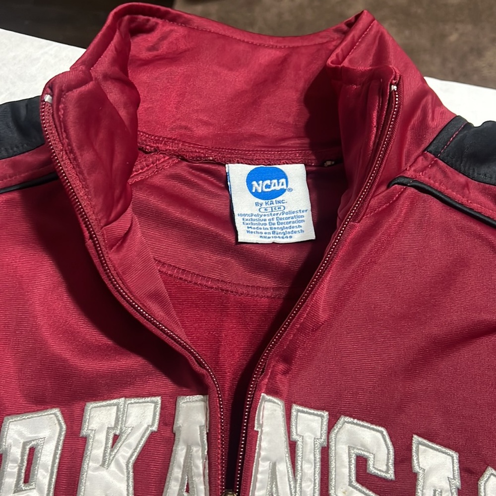 Razorbacks zip down jacket. Men S - Picture 4 of 5